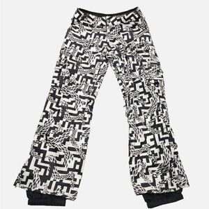 Black and white Burton dry ride women’s snowboarding/skiing pants size L